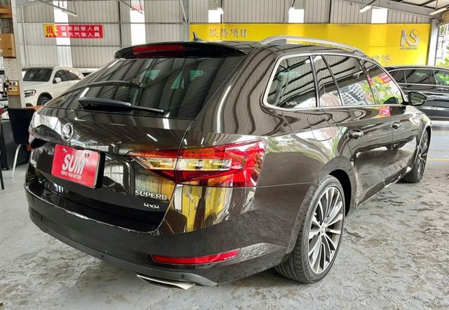 ✅定速✅倒車顯影✅恆溫空調✅循跡防滑✅全景天窗✅雙前電動座椅✅電動尾門  第3張相片