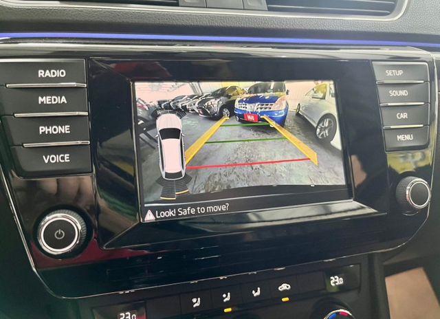 ✅定速✅倒車顯影✅恆溫空調✅循跡防滑✅全景天窗✅雙前電動座椅✅電動尾門  第8張相片