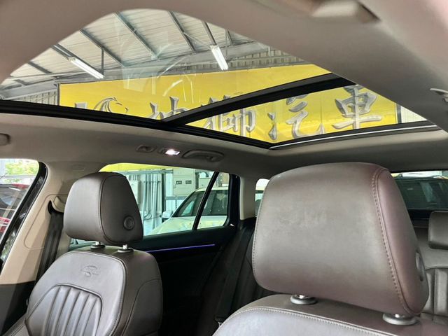 ✅定速✅倒車顯影✅恆溫空調✅循跡防滑✅全景天窗✅雙前電動座椅✅電動尾門  第11張相片