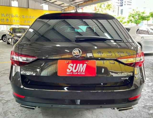 ✅定速✅倒車顯影✅恆溫空調✅循跡防滑✅全景天窗✅雙前電動座椅✅電動尾門  第18張相片