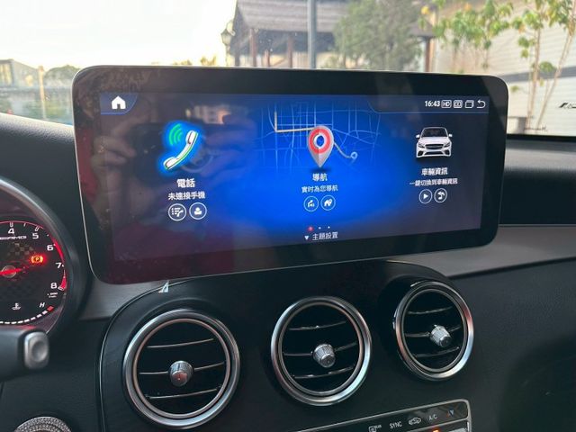 ✅AMG套件✅四輪驅動✅柏林之音✅主動停車輔助✅腳踢尾門✅全景天窗✅全車摸門開關✅360環景✅盲點偵測✅防追撞主動煞車  第10張相片