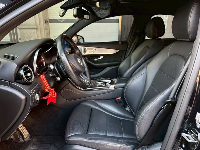 ✅AMG套件✅四輪驅動✅柏林之音✅主動停車輔助✅腳踢尾門✅全景天窗✅全車摸門開關✅360環景✅盲點偵測✅防追撞主動煞車  第17張相片