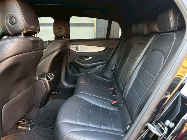 ✅AMG套件✅四輪驅動✅柏林之音✅主動停車輔助✅腳踢尾門✅全景天窗✅全車摸門開關✅360環景✅盲點偵測✅防追撞主動煞車  第18張相片