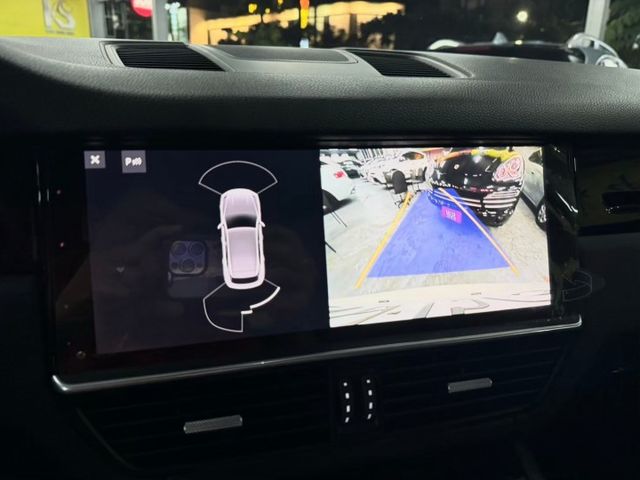 ✅選配21吋鋁圈 ✅跑車排氣 ✅免鑰匙 ✅倒車顯影 ✅衛星導航 ✅盲點偵測 ✅車道變換輔助 ✅換檔撥片 ✅駕駛座記憶座椅  第8張相片