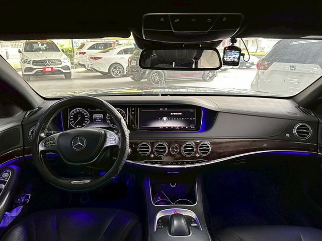 ✅導航✅倒車顯影✅4座獨立電動/記憶座椅✅雙天窗  第5張相片