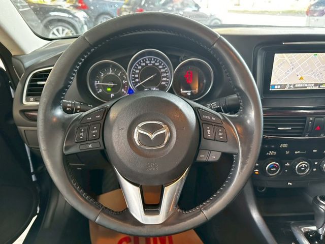 ✅定速✅恆溫空調✅導航✅倒車顯影✅天窗✅巡跡防滑✅駕駛座電動座椅✅後座出風口  第6張相片