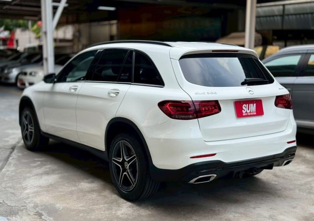 ✅AMG夜色套件✅防追撞主動煞車✅360環景✅全景天窗✅盲點偵測✅主動停車輔助✅Apple CarPlay✅全車摸門開關  第4張相片