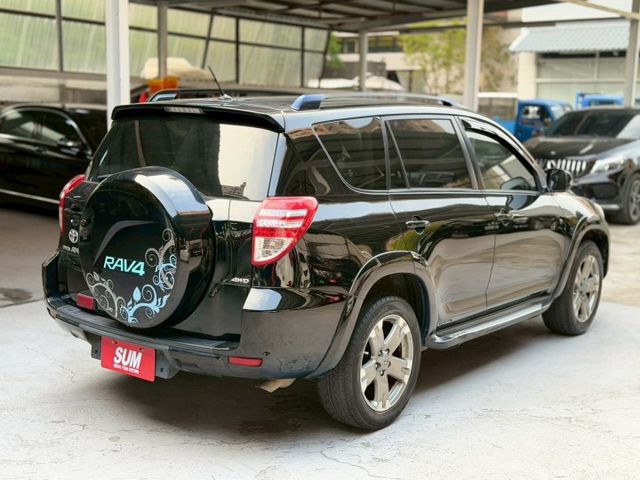 ✅4WD✅天窗✅定速✅電折後視鏡✅駕駛座電動座椅  第3張相片