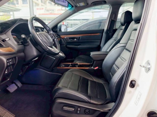 ✅S版✅天窗✅倒車顯影✅導航✅盲點✅電尾門  第15張相片