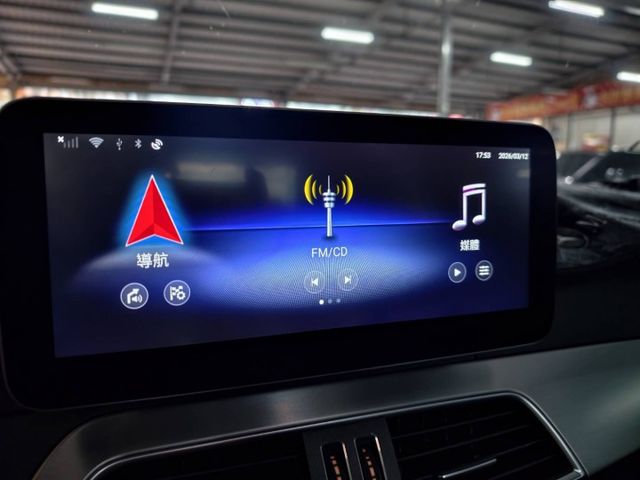 ✅倒車顯影✅雙區恆溫空調✅定速巡航✅HK音響✅天窗✅AMG運動化套件  第7張相片
