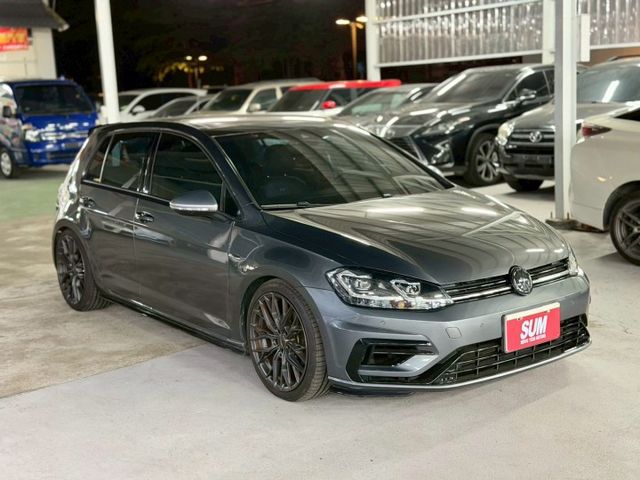 ✅R-Line套件✅升級鋁圈、排氣管✅恆溫空調✅倒車顯影✅定速✅導航✅天窗✅盲點偵測  第2張相片