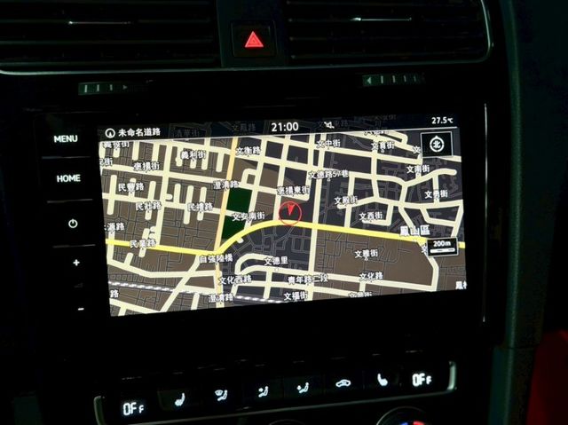 ✅R-Line套件✅升級鋁圈、排氣管✅恆溫空調✅倒車顯影✅定速✅導航✅天窗✅盲點偵測  第9張相片