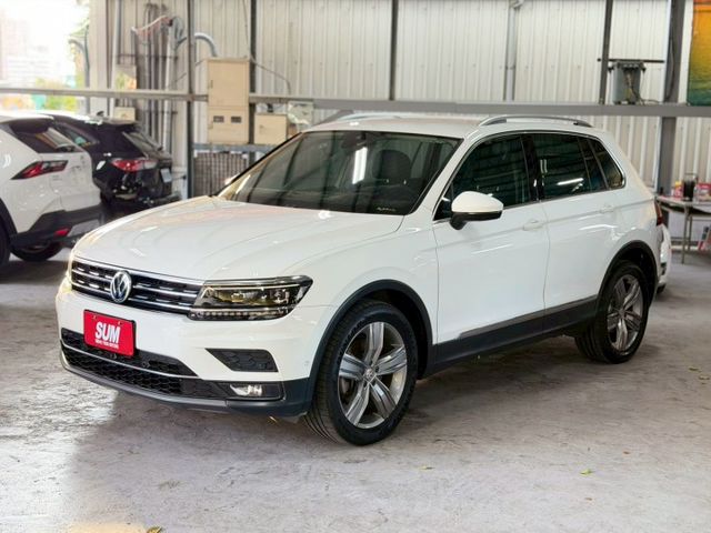 330 TSI HL✅ACC跟車✅AEB自動煞車✅車道偏離警示✅抬頭顯示✅盲點偵測✅360環景✅衛星導航✅CarPlay  第1張相片