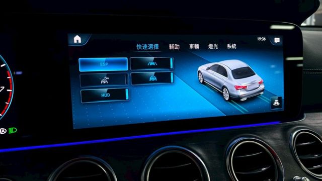 ✅AMG套件✅AMG蜻蜓式方向盤✅P20跟車✅柏林之音✅主動停車輔助✅多光束頭燈✅抬頭顯示✅氣氛燈✅無線充電✅全景天窗  第8張相片