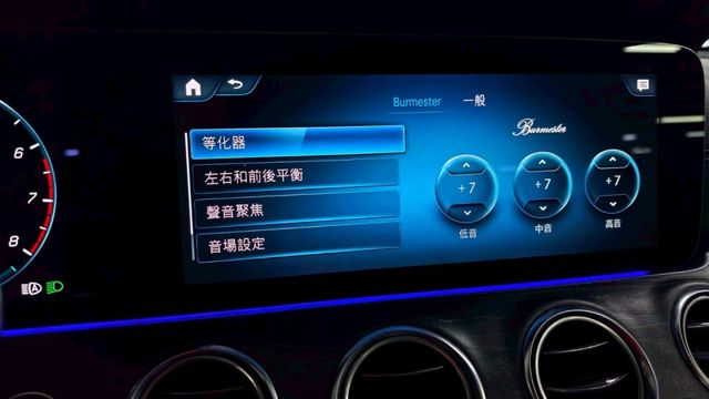 ✅AMG套件✅AMG蜻蜓式方向盤✅P20跟車✅柏林之音✅主動停車輔助✅多光束頭燈✅抬頭顯示✅氣氛燈✅無線充電✅全景天窗  第11張相片