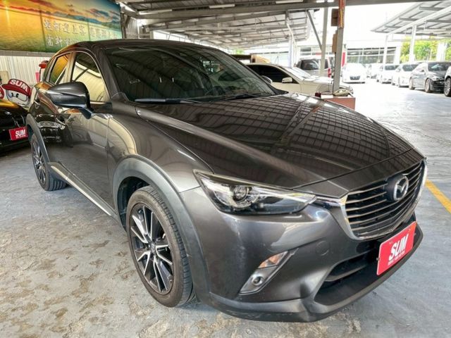 頂級型 ✅LED頭燈✅抬頭顯示器✅定速✅衛星導航✅倒車顯影✅盲點偵測✅車道偏離警示  第2張相片