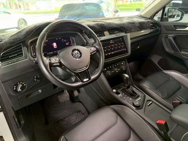 330 TSI HL✅ACC跟車✅AEB自動煞車✅車道偏離警示✅抬頭顯示✅盲點偵測✅360環景✅衛星導航✅CarPlay  第5張相片