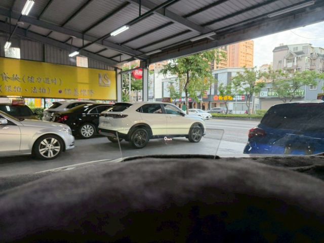 330 TSI HL✅ACC跟車✅AEB自動煞車✅車道偏離警示✅抬頭顯示✅盲點偵測✅360環景✅衛星導航✅CarPlay  第7張相片