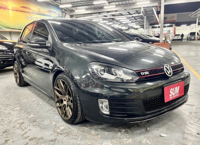 2012年GOLF GTI✅方向盤快控✅電動後視鏡✅定速✅換檔撥片✅自動感應頭燈✅天窗  第2張相片