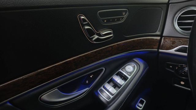 ✅倒車顯影✅導航✅四區恆溫空調✅四座電動座椅✅定速  第10張相片