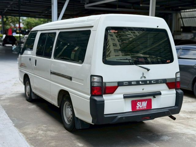 ✅自排✅後座出風口✅定速✅盲點偵測✅8人座  第4張相片