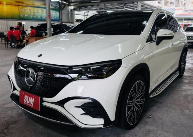 ✅4WD✅定速✅導航✅抬頭顯示器✅360環景✅盲點偵測✅雙前電動/記憶座椅✅恆溫空調✅全景天窗✅雙前座電熱椅  第1張相片