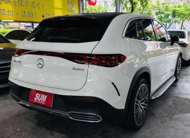 ✅4WD✅定速✅導航✅抬頭顯示器✅360環景✅盲點偵測✅雙前電動/記憶座椅✅恆溫空調✅全景天窗✅雙前座電熱椅  第3張相片