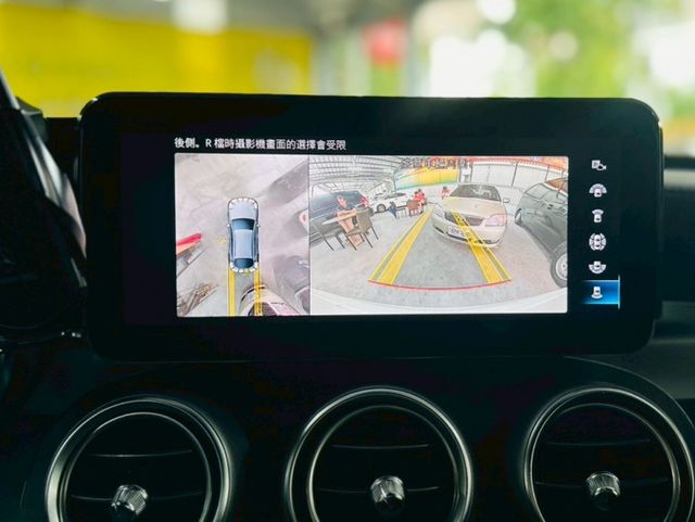 23年式未領牌✅23P跟車✅多光束頭燈✅360環景✅抬頭顯示✅盲點✅氣氛燈✅腳踢尾門✅電動天窗✅通風座椅✅CarPlay  第9張相片