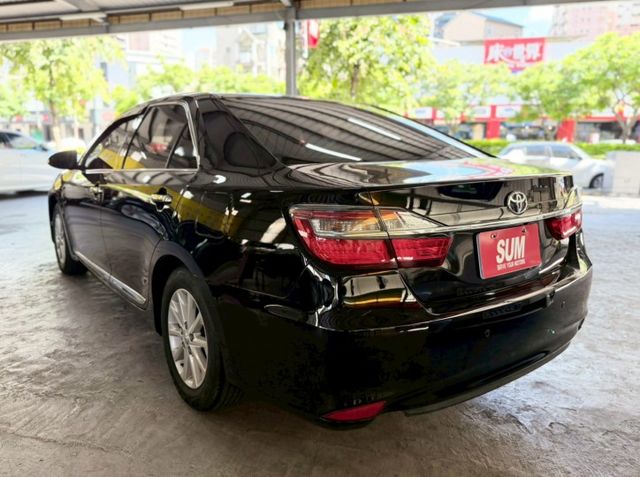 豪華版 ✅I KEY✅定速✅倒車顯影✅衛星導航✅數位電視✅雙區恆溫✅抬頭顯示✅駕駛邊電動座椅/腰靠✅方向盤快控鍵  第4張相片