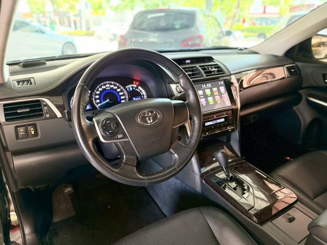 豪華版 ✅I KEY✅定速✅倒車顯影✅衛星導航✅數位電視✅雙區恆溫✅抬頭顯示✅駕駛邊電動座椅/腰靠✅方向盤快控鍵  第5張相片