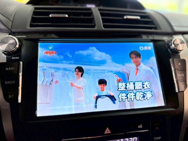 豪華版 ✅I KEY✅定速✅倒車顯影✅衛星導航✅數位電視✅雙區恆溫✅抬頭顯示✅駕駛邊電動座椅/腰靠✅方向盤快控鍵  第11張相片