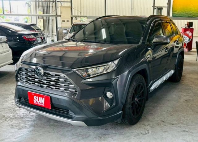 汽油旗艦版✅ACC跟車✅AEB自動煞車✅盲點偵測✅360環景✅車道偏離警示✅車道維持✅雙前電熱椅✅電尾門✅CarPlay  第1張相片