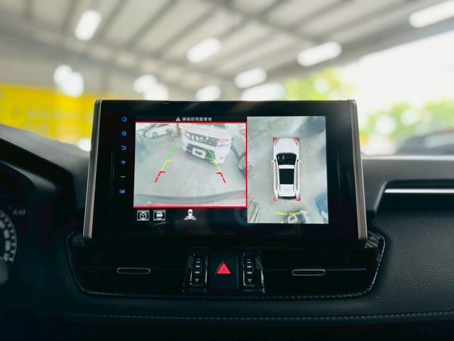 汽油旗艦版✅ACC跟車✅AEB自動煞車✅盲點偵測✅360環景✅車道偏離警示✅車道維持✅雙前電熱椅✅電尾門✅CarPlay  第9張相片