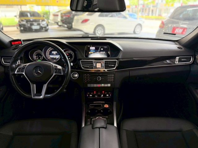 ✅定速✅導航✅倒車顯影✅雙前電動/記憶座椅✅天窗  第5張相片
