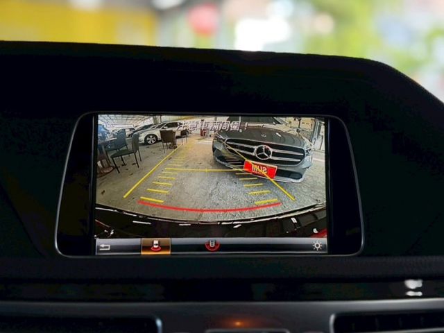 ✅定速✅導航✅倒車顯影✅雙前電動/記憶座椅✅天窗  第9張相片
