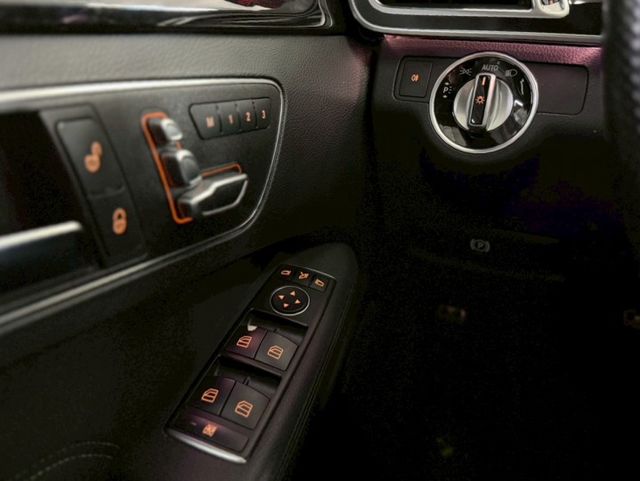 ✅定速✅導航✅倒車顯影✅雙前電動/記憶座椅✅天窗  第10張相片