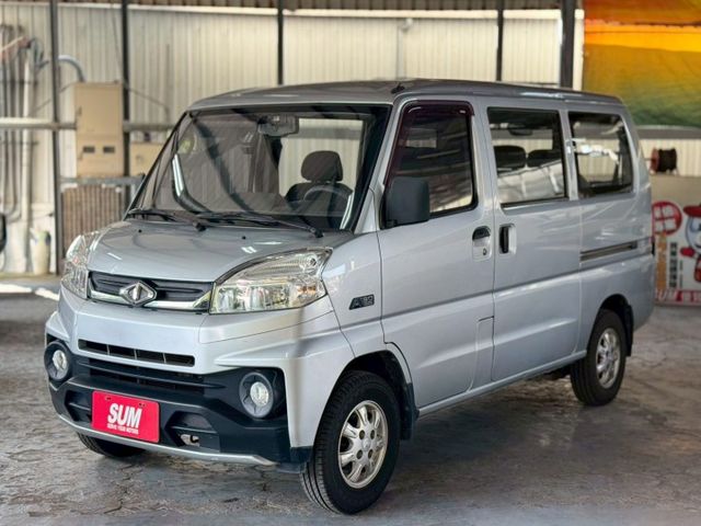 ✅8人座✅定速✅導航✅倒車顯影✅盲點偵測  第1張相片
