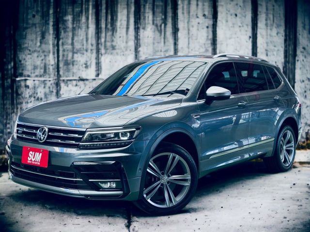 RLINE七人座，第二代數位儀表，IQ DRIVE，現車有夠美，無可挑剃的優質，挑戰全網最低價，年前大出清，不賺你錢  第1張相片
