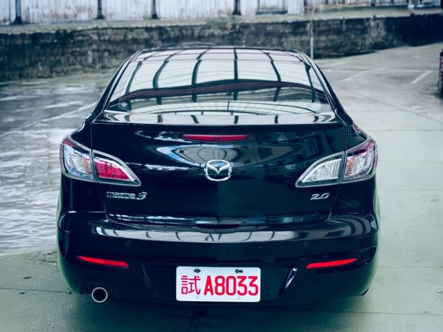 頂級IKEY，恆溫，撥片方向盤，天窗，現車超美，一手原鈑件好車，代步車高ＣＰ值首選，保證滿意  第4張相片