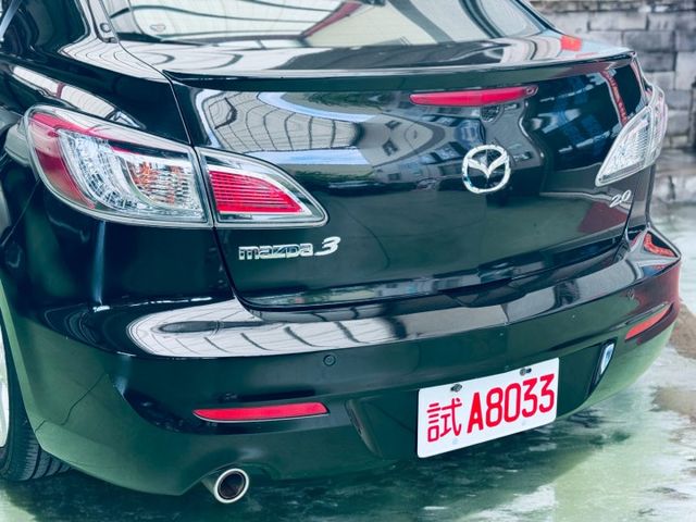 頂級IKEY，恆溫，撥片方向盤，天窗，現車超美，一手原鈑件好車，代步車高ＣＰ值首選，保證滿意  第9張相片