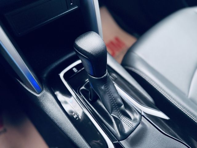 【線上影音賞車請點我】尊爵版，當入門版賣你！全網我最便宜，找不到第二台，保證優質，現車超美，全車履約保證，第三方認證  第20張相片