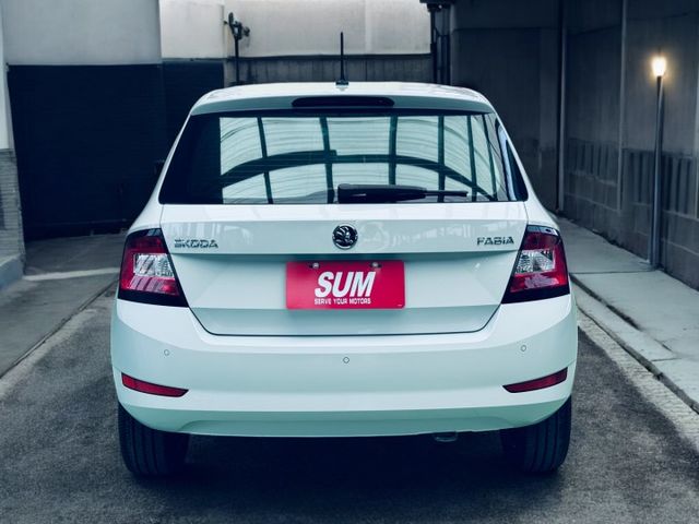 【線上影音賞車請點我】全網最便宜的FABIA，比國產車還便宜，認證里程準，你遲早要開歐洲車的！何不一開始就找通誠  第4張相片