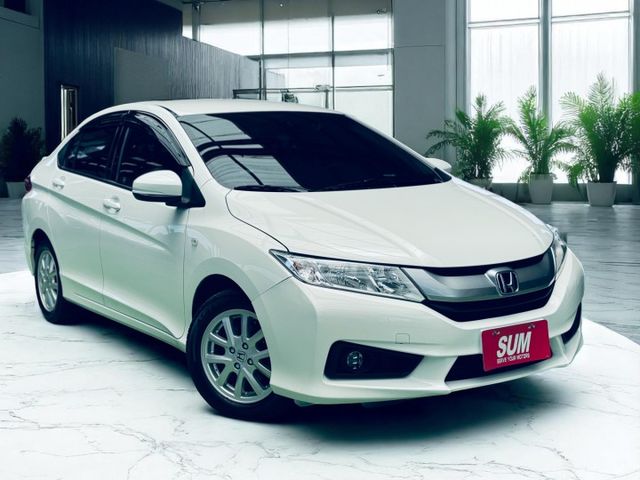 【線上影音賞車請點我】一手優質美車，無可挑惕，無碰撞，認證，里程保證，全網我最便宜，保證買不到的超優價格，敬請把握  第6張相片