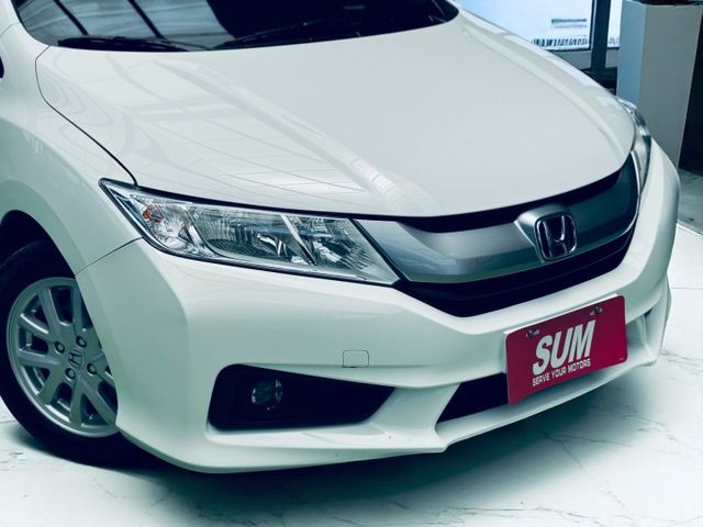 【線上影音賞車請點我】一手優質美車，無可挑惕，無碰撞，認證，里程保證，全網我最便宜，保證買不到的超優價格，敬請把握  第8張相片