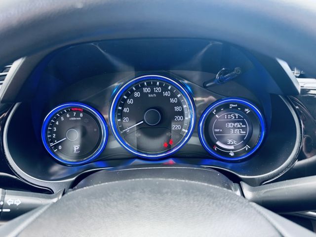 【線上影音賞車請點我】一手優質美車，無可挑惕，無碰撞，認證，里程保證，全網我最便宜，保證買不到的超優價格，敬請把握  第14張相片