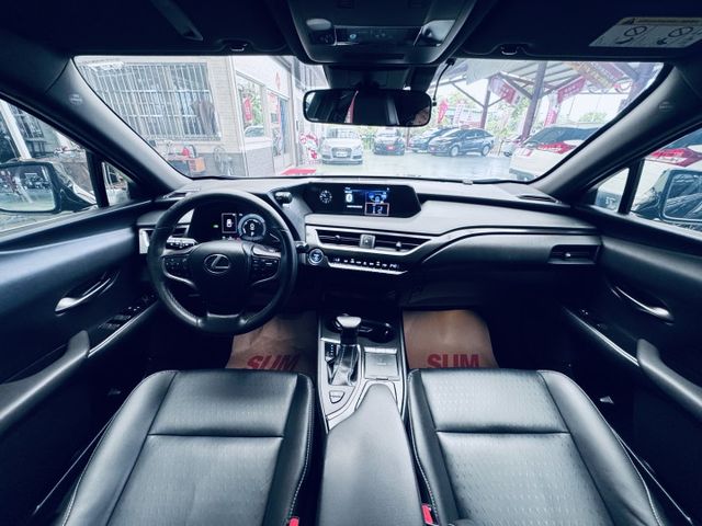 【線上影音賞車請點我】挑戰全網最低價，現車極美無可挑惕，稀有黑色，漂亮便宜大碗，全車原漆原鈑件，認證，里程保證，優質中的  第12張相片