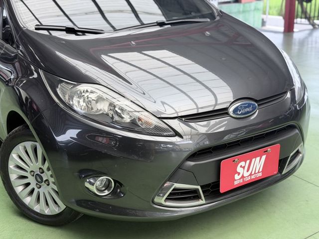 FIESTA 4D SEDAN  第8張相片