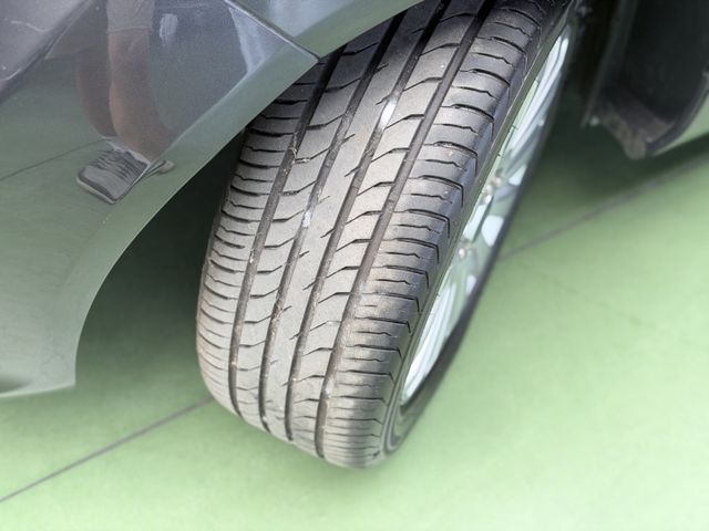 FIESTA 4D SEDAN  第10張相片