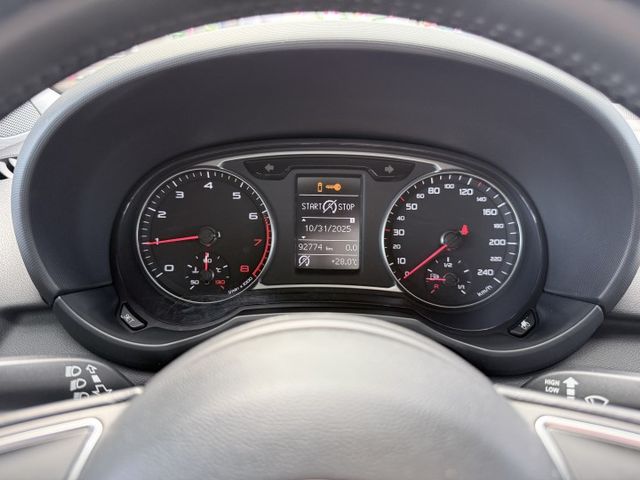 【線上影音賞車請點我】本店老闆娘座駕！全新變速箱，低稅金，超省油，性能絕佳，最佳低調奢華代表，YARIS的價格  第14張相片