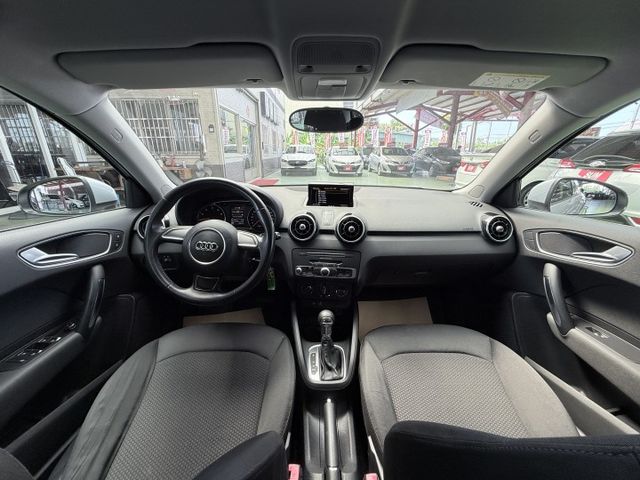 【線上影音賞車請點我】本店老闆娘座駕！全新變速箱，低稅金，超省油，性能絕佳，最佳低調奢華代表，YARIS的價格  第16張相片